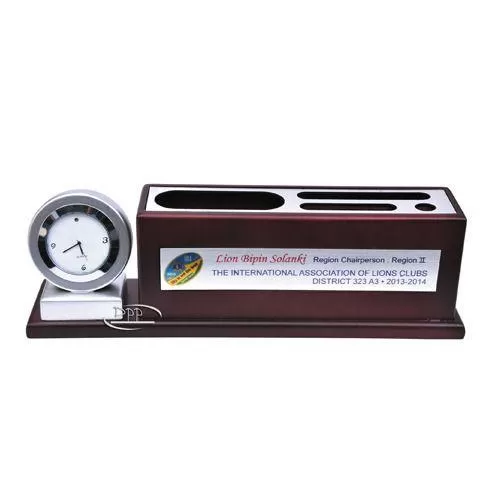 Wooden Pen Stand DW 2717 