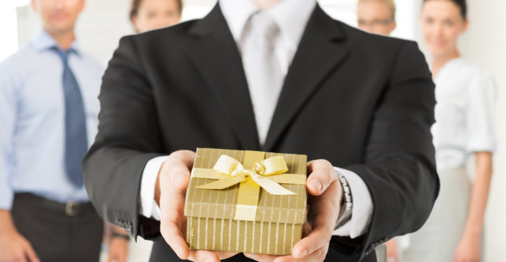 Corporate gift ideas for office employees
